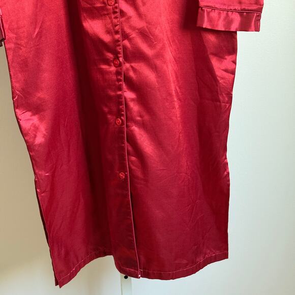 Kathryn sz‎ S Red Satin Embroidered Nightgown - Picture 3 of 7